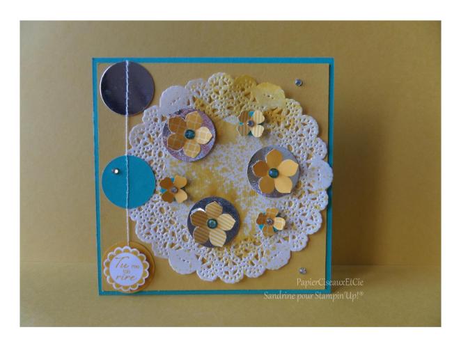 Carte jaune napperon fleur