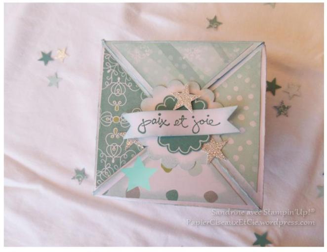 Carte cube pop up dessus